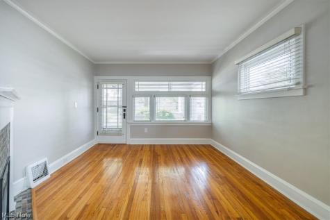 3806 Liggett Drive Parma OH 44134