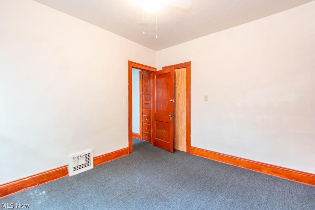 917 Helmsdale Road Cleveland Heights OH 44112