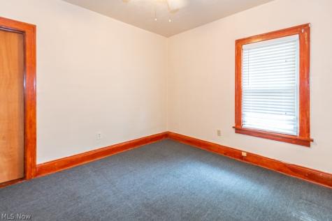 917 Helmsdale Road Cleveland Heights OH 44112