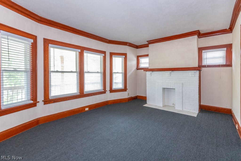 917 Helmsdale Road Cleveland Heights OH 44112