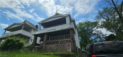 1830 Reyburn Road Cleveland OH 44112