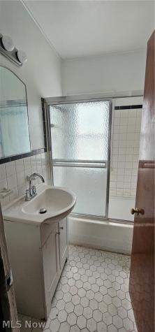 1830 Reyburn Road Cleveland OH 44112