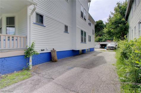 1872 Lampson Road Cleveland OH 44112