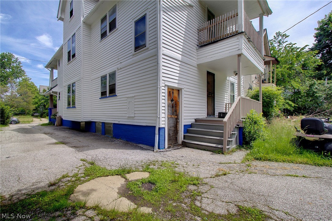 1872 Lampson Road Cleveland OH 44112