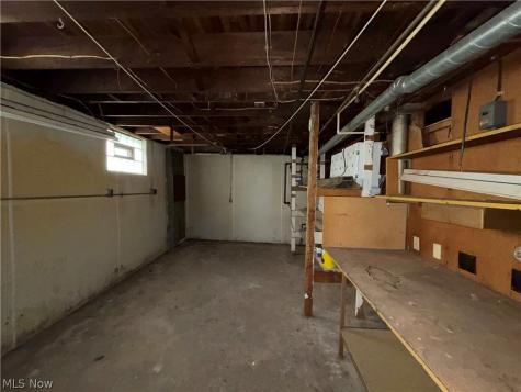 3270 W 116th Street Cleveland OH 44111