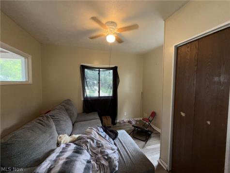 3270 W 116th Street Cleveland OH 44111