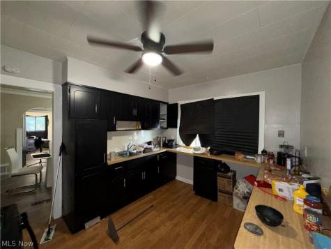 3270 W 116th Street Cleveland OH 44111