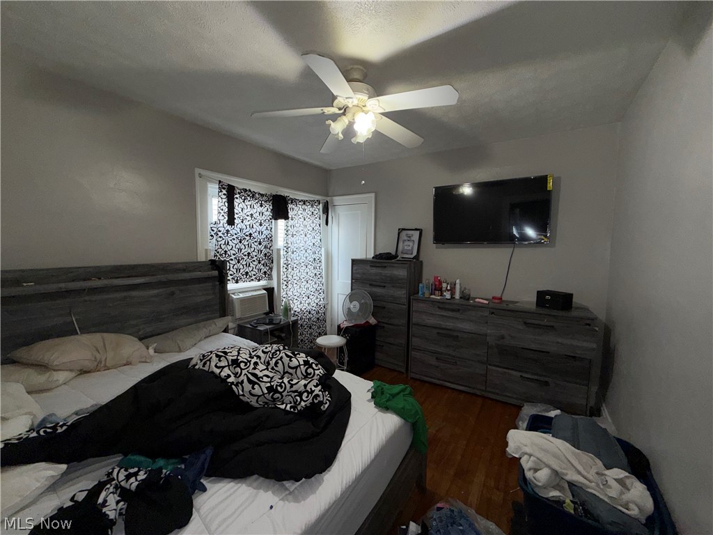 3270 W 116th Street Cleveland OH 44111