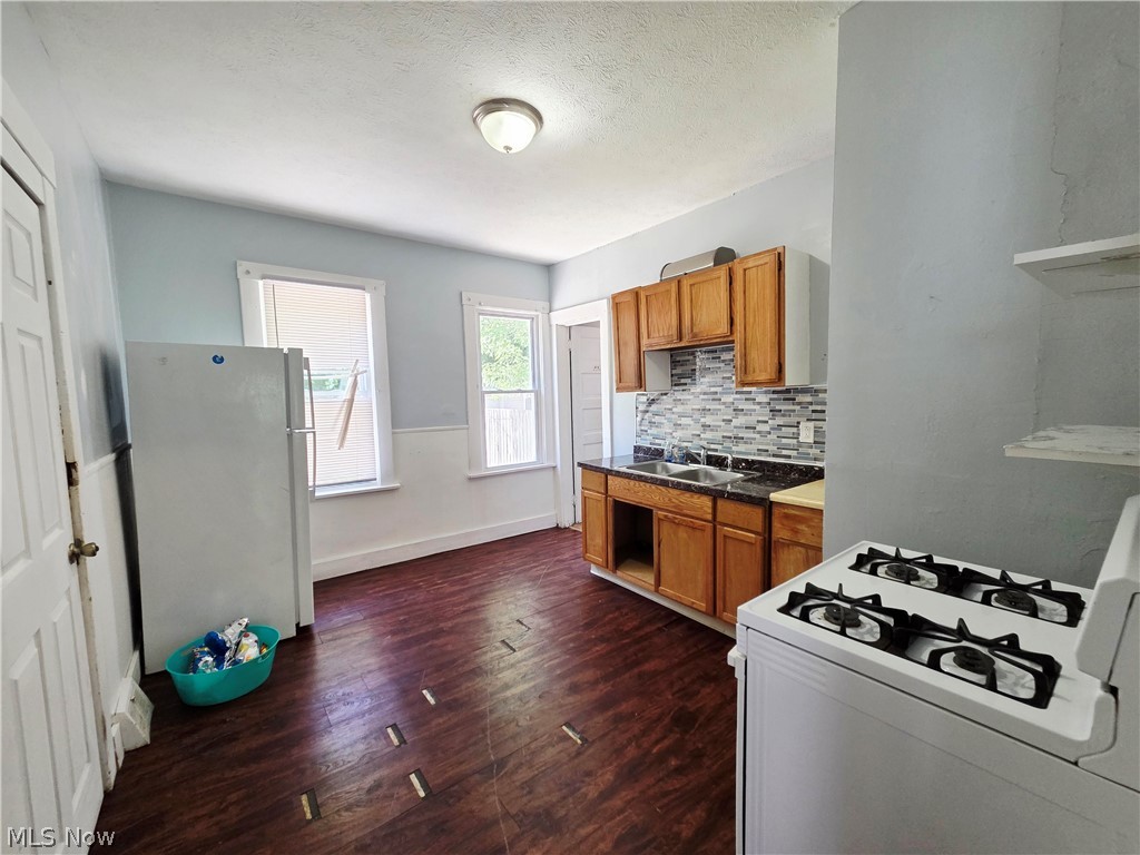 2146 W 81st Street Cleveland OH 44102