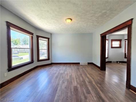 2146 W 81st Street Cleveland OH 44102