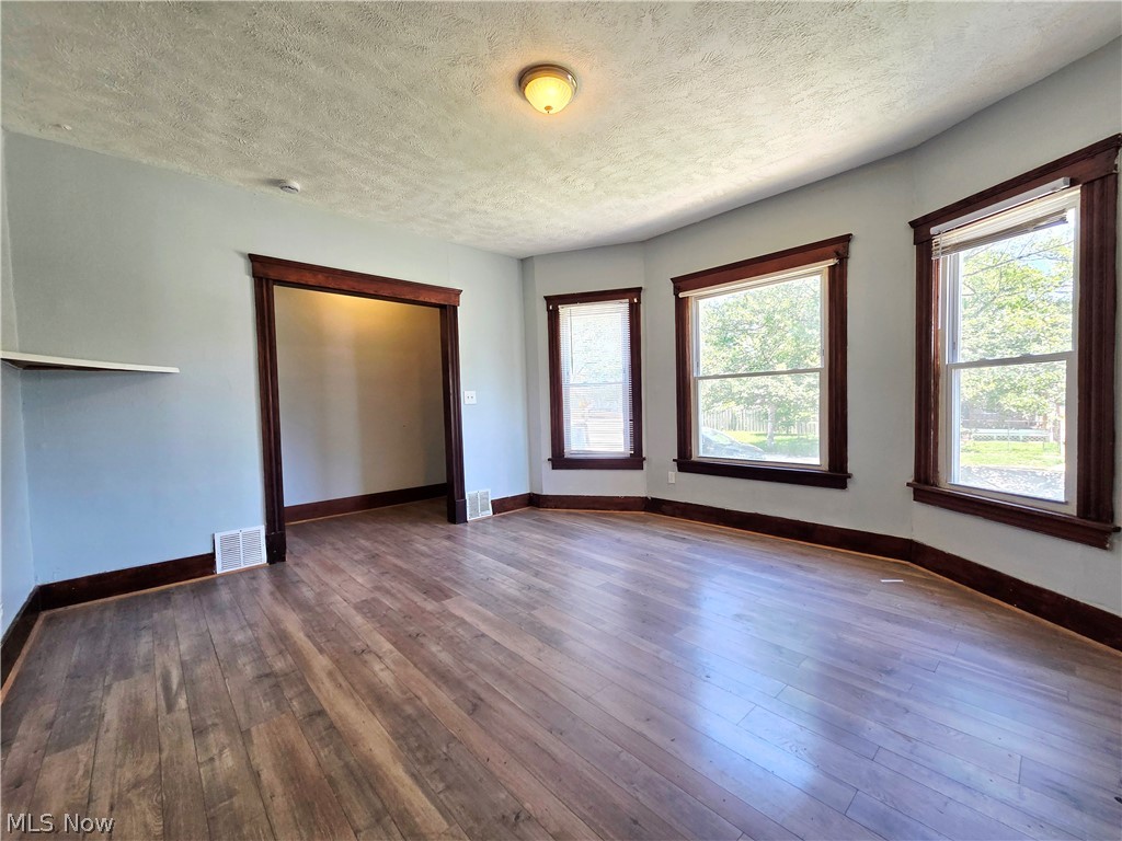 2146 W 81st Street Cleveland OH 44102