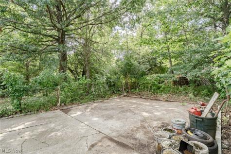 1700 Wayside Road Cleveland OH 44112