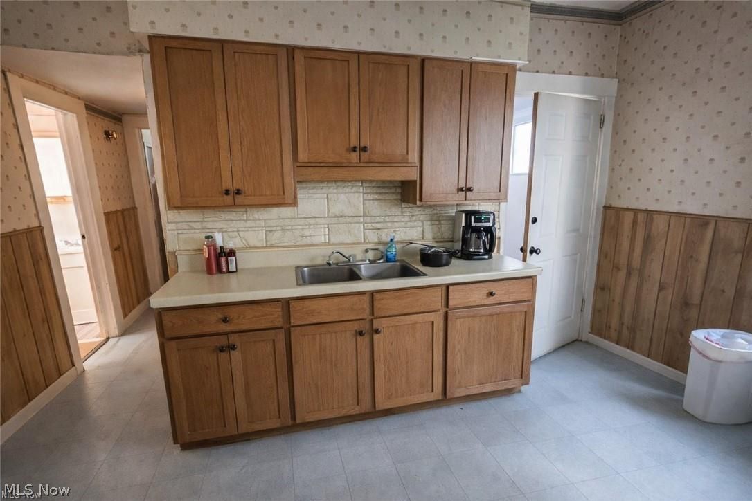 3716 E 50th Street Cleveland OH 44105
