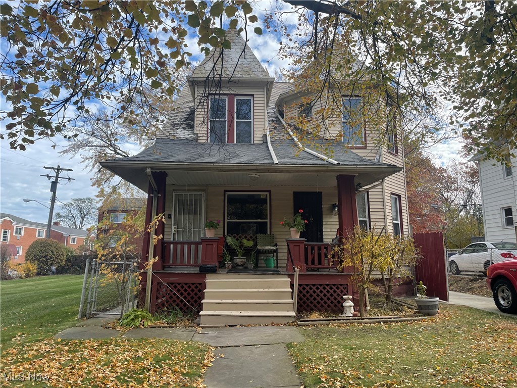 1461 Newman Avenue Lakewood OH 44107