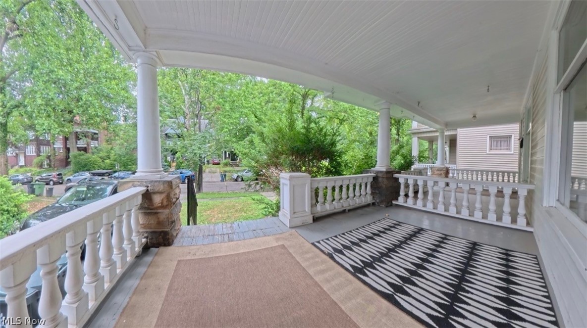 2282 Grandview Avenue Cleveland Heights OH 44106