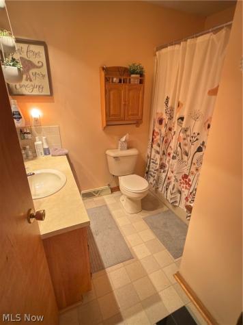 1532 Ellesmere Avenue NW North Canton OH 44720