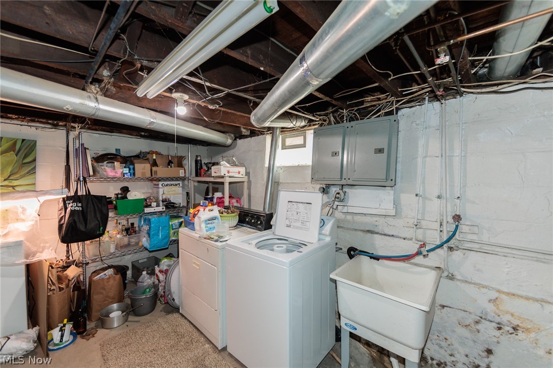 2301 Hood Avenue Cleveland OH 44109