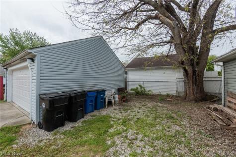 2301 Hood Avenue Cleveland OH 44109