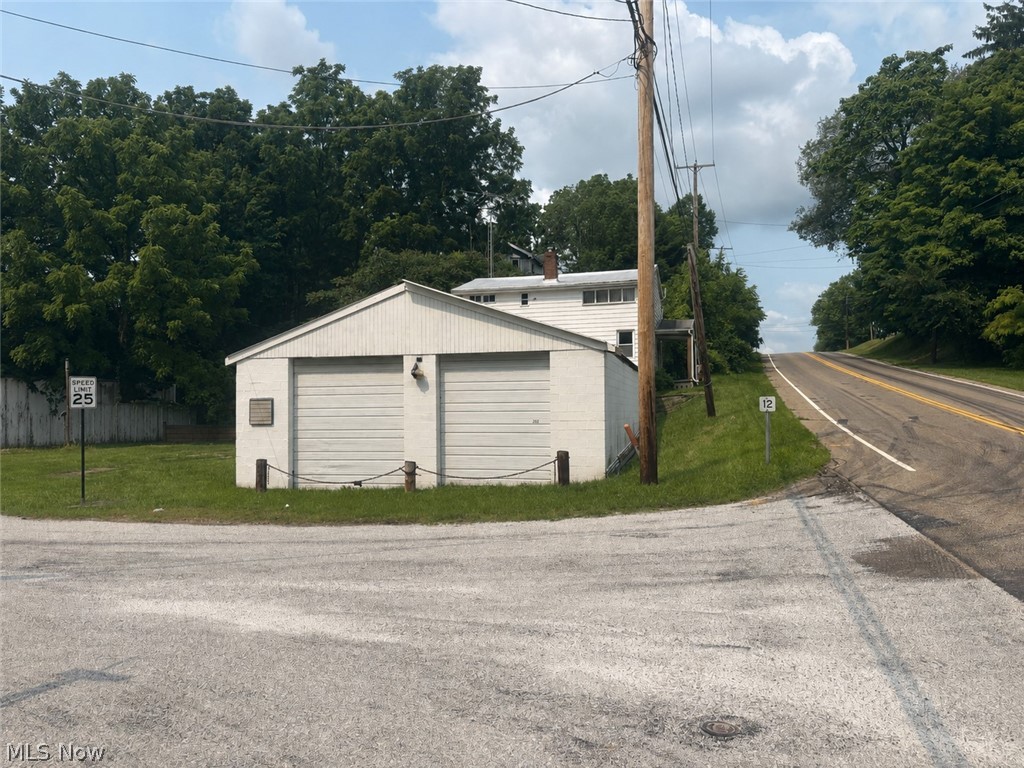 2682 E Turkeyfoot Lake Road Uniontown OH 44685