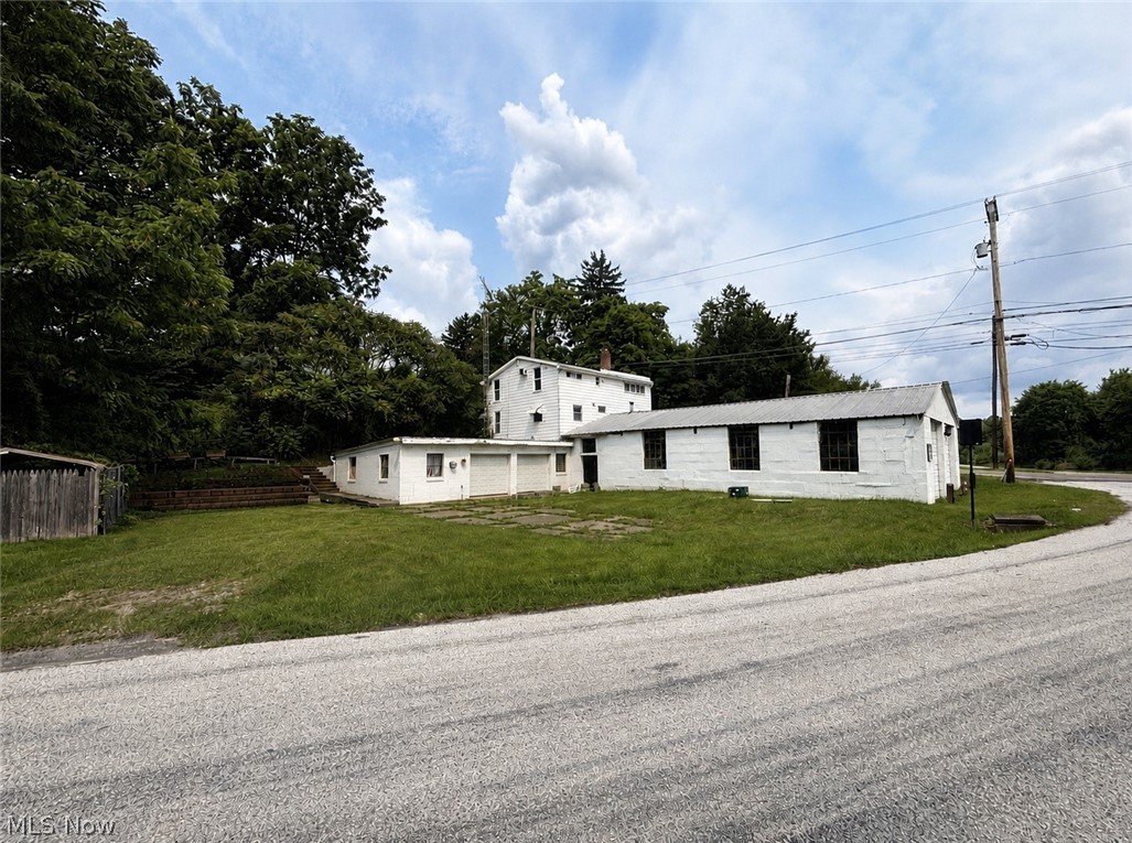 2682 E Turkeyfoot Lake Road Uniontown OH 44685
