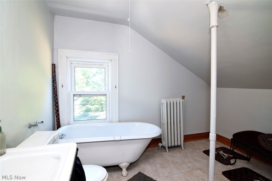 2449 Woodmere Drive Cleveland Heights OH 44106