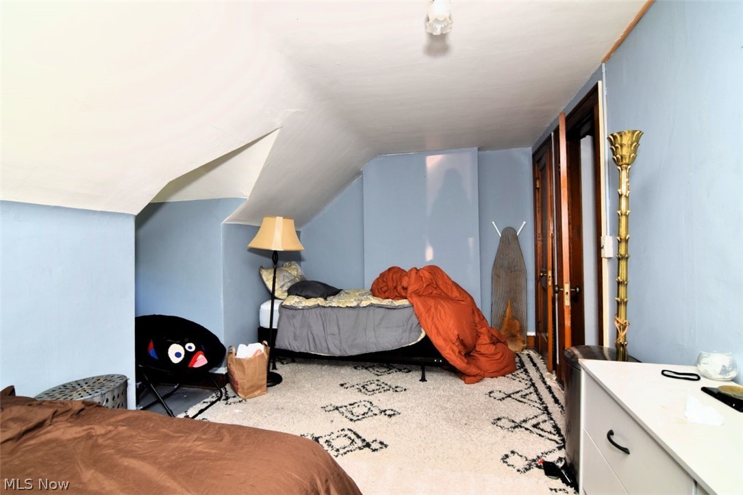 2449 Woodmere Drive Cleveland Heights OH 44106