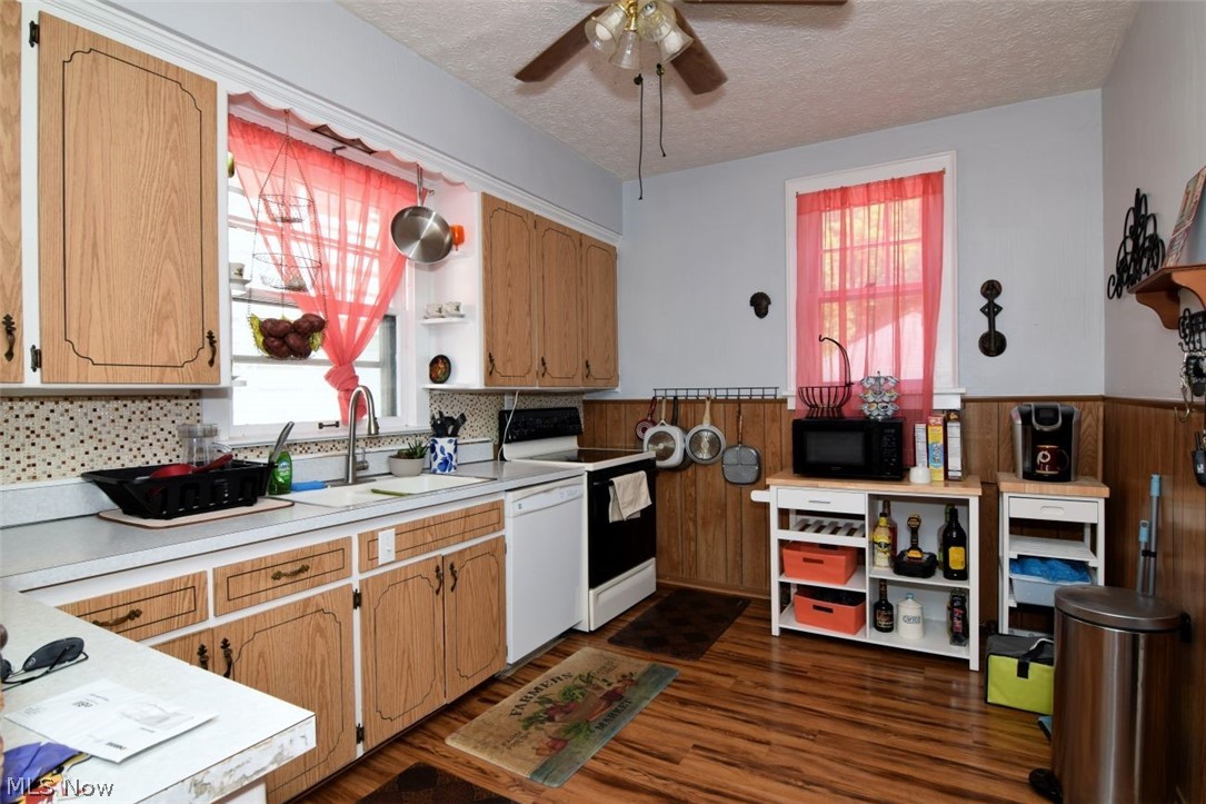 2449 Woodmere Drive Cleveland Heights OH 44106