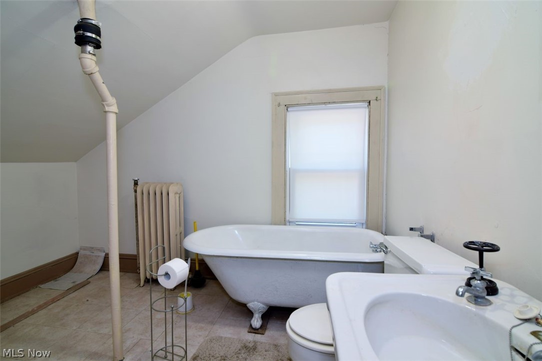 2449 Woodmere Drive Cleveland Heights OH 44106
