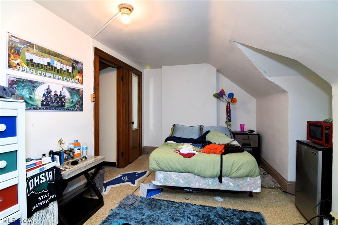2449 Woodmere Drive Cleveland Heights OH 44106