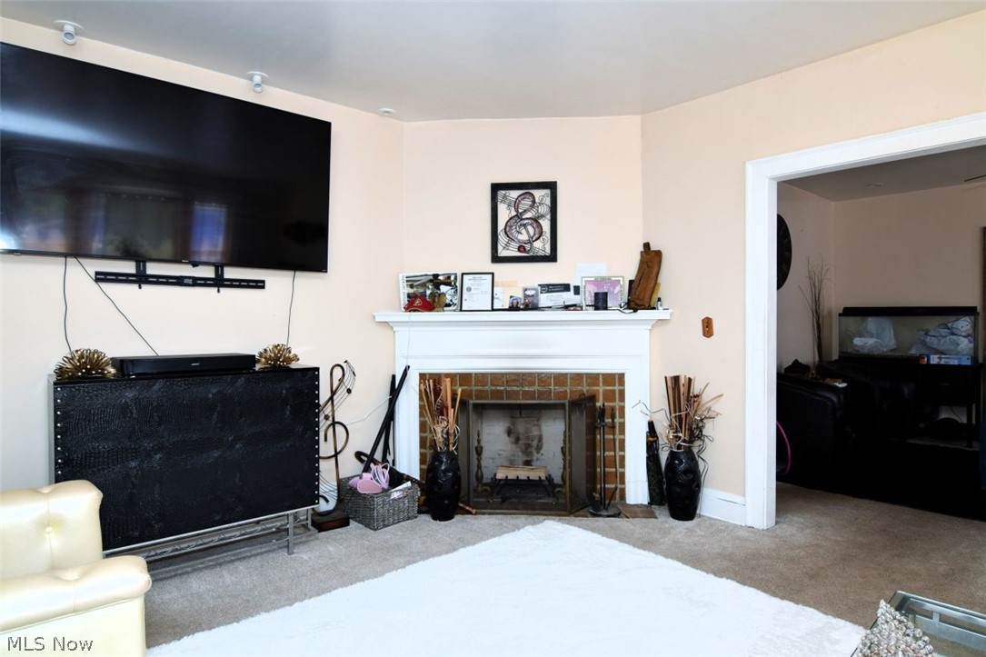 2449 Woodmere Drive Cleveland Heights OH 44106