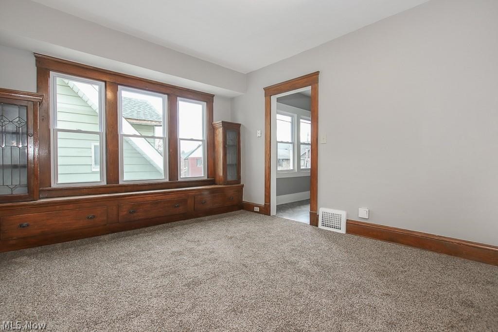 10601 Linnet Avenue Cleveland OH 44111