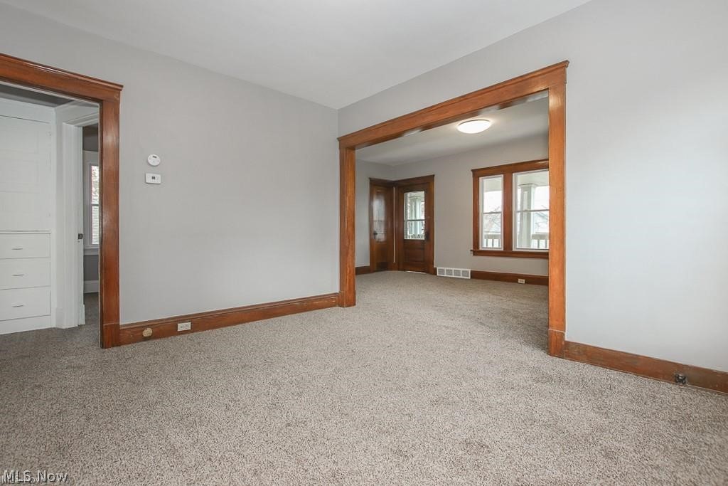 10601 Linnet Avenue Cleveland OH 44111