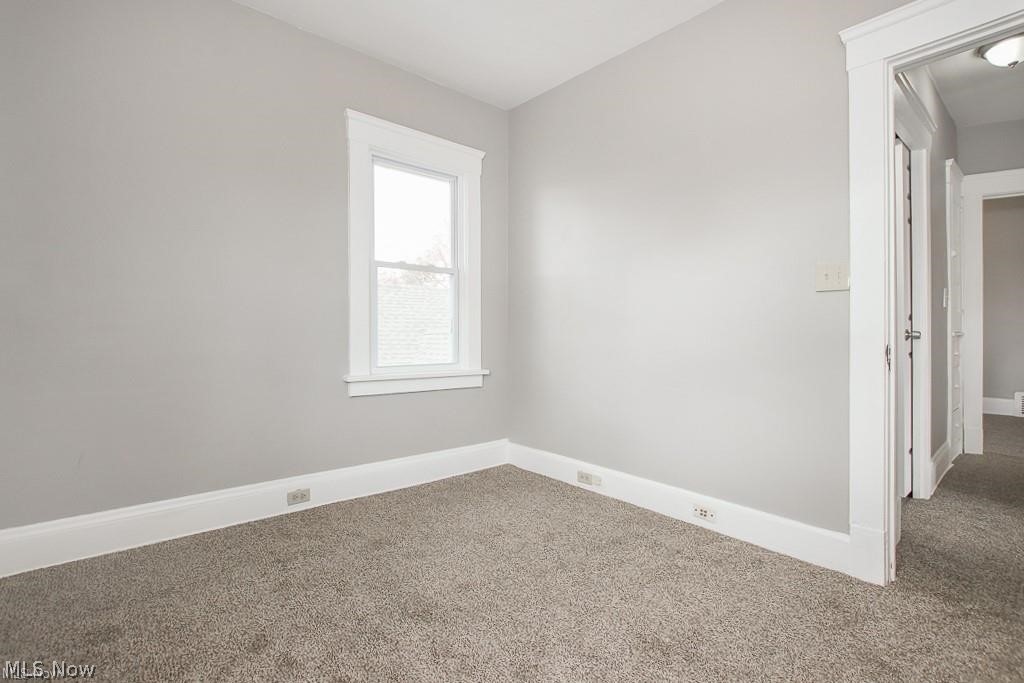 10601 Linnet Avenue Cleveland OH 44111