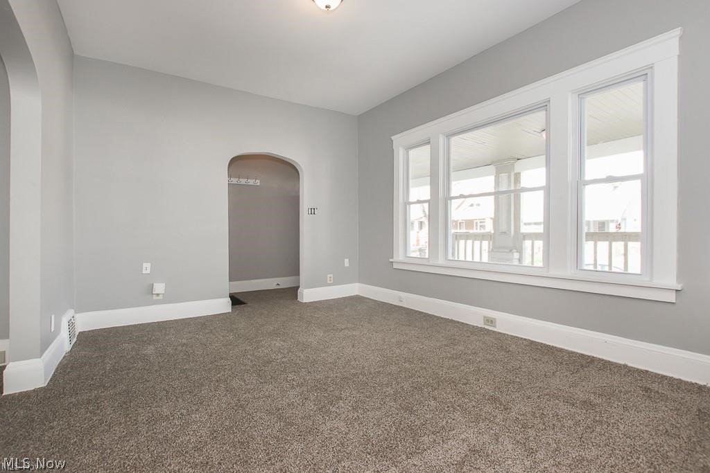 10601 Linnet Avenue Cleveland OH 44111