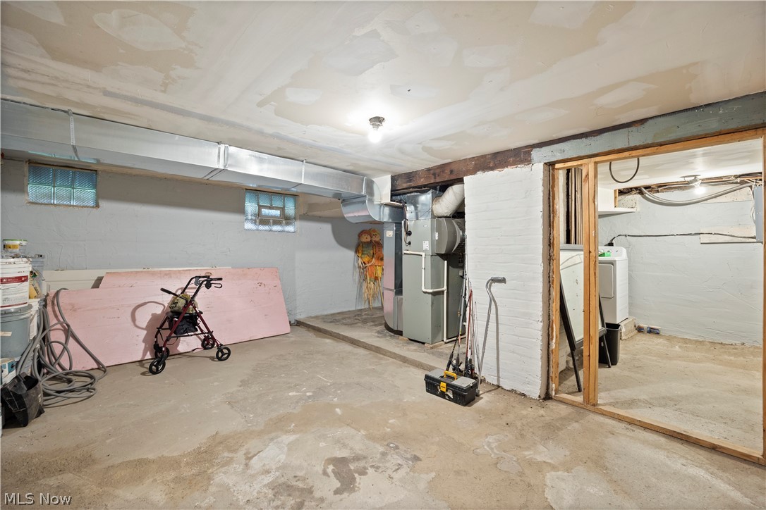4552 Broadview Road Cleveland OH 44109