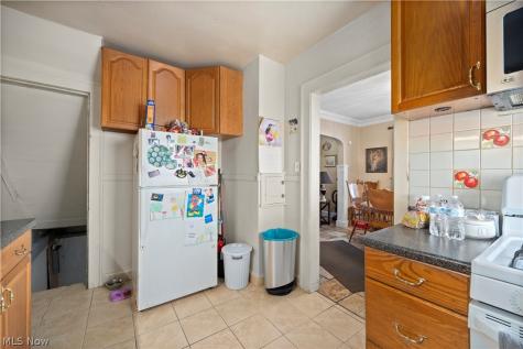 4552 Broadview Road Cleveland OH 44109