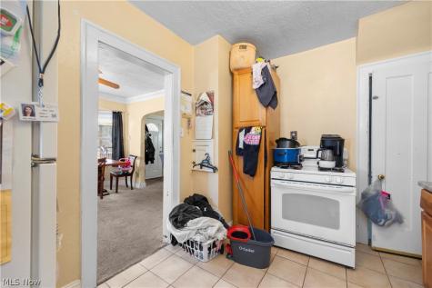 4552 Broadview Road Cleveland OH 44109