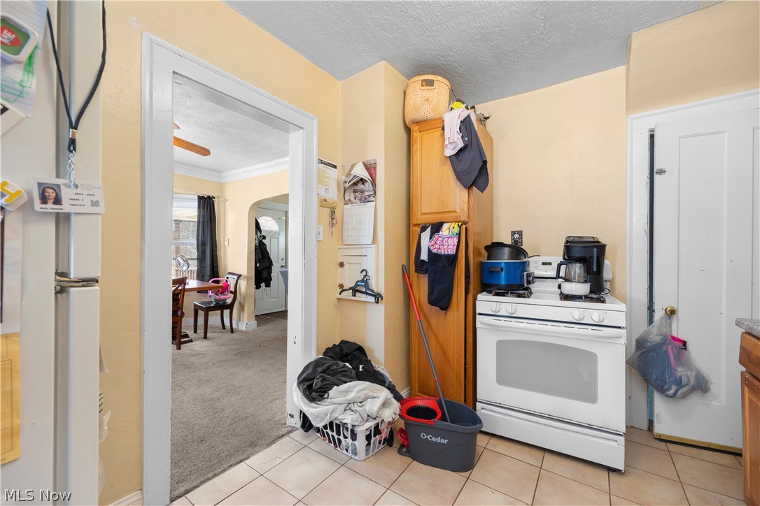 4552 Broadview Road Cleveland OH 44109