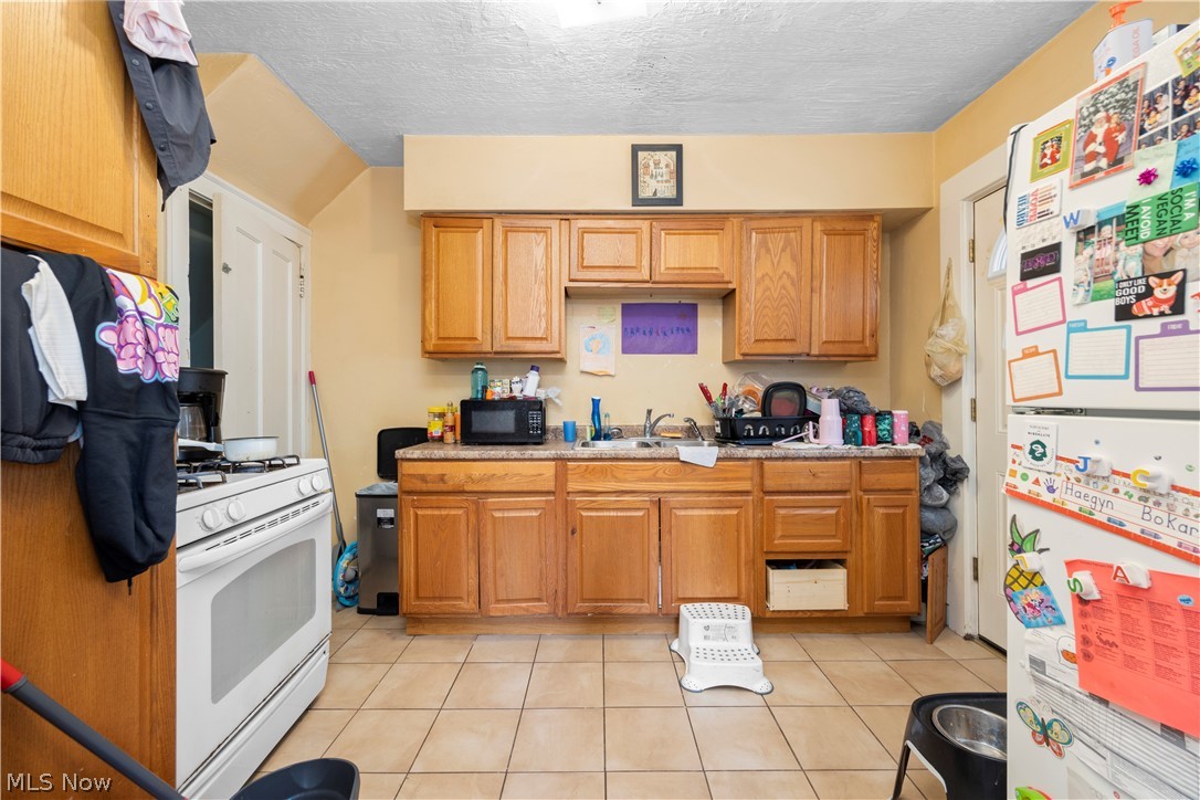 4552 Broadview Road Cleveland OH 44109
