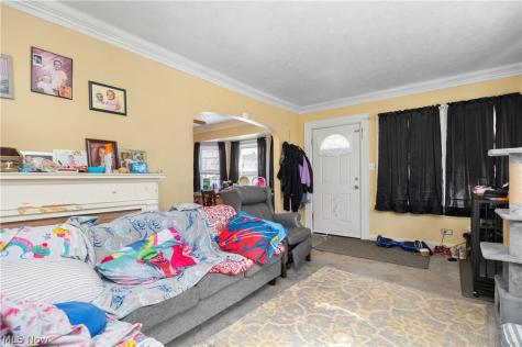 4552 Broadview Road Cleveland OH 44109