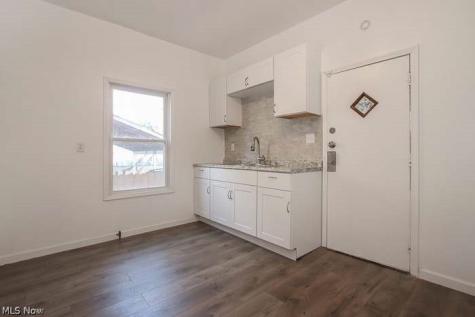 3896 W 21st Street Cleveland OH 44109
