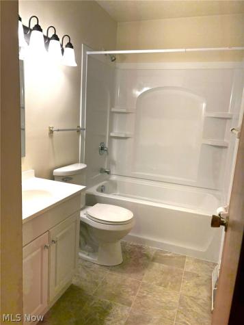 417 - 505 Taff Circle Louisville OH 44641