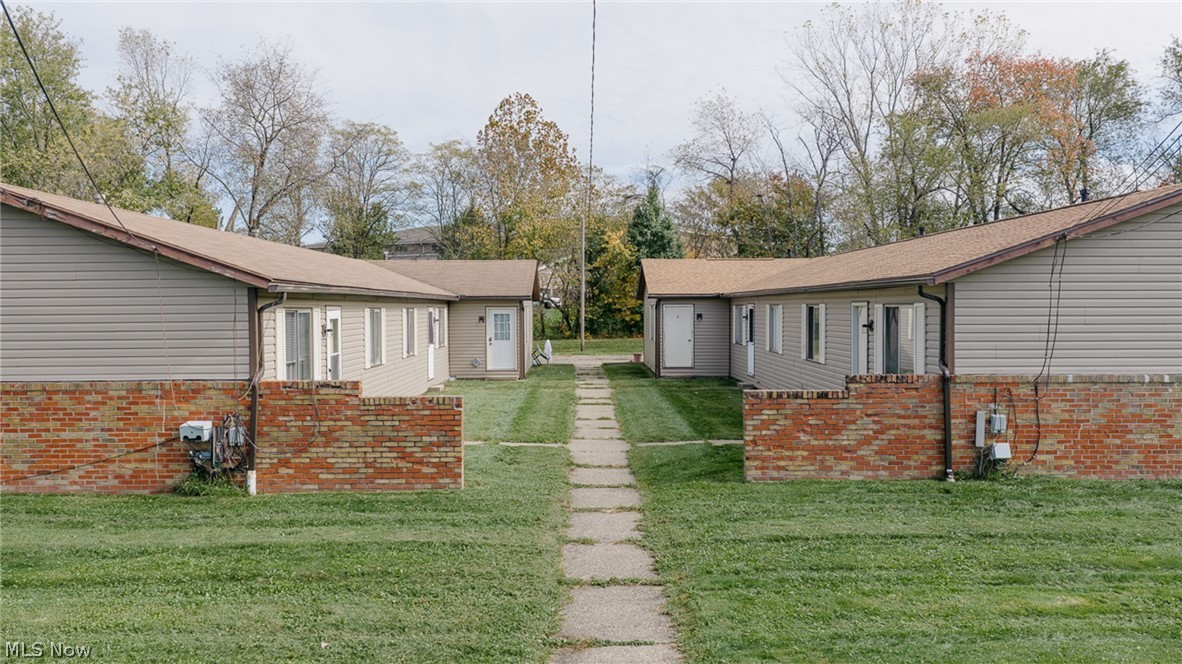 417 - 505 Taff Circle Louisville OH 44641