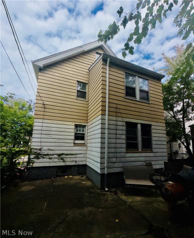 826 Wayside Road Cleveland OH 44110
