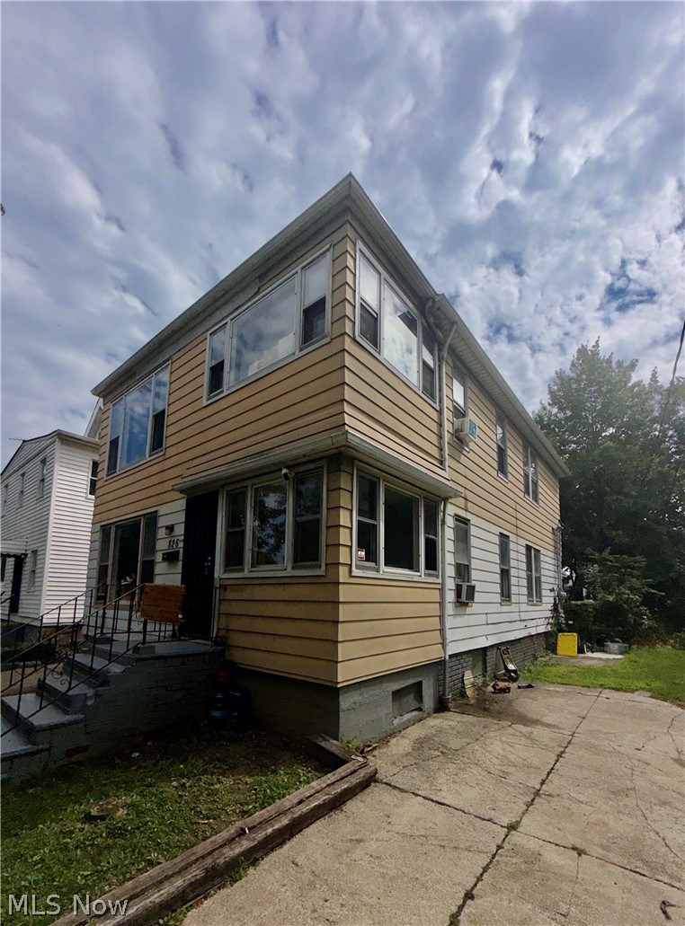 826 Wayside Road Cleveland OH 44110