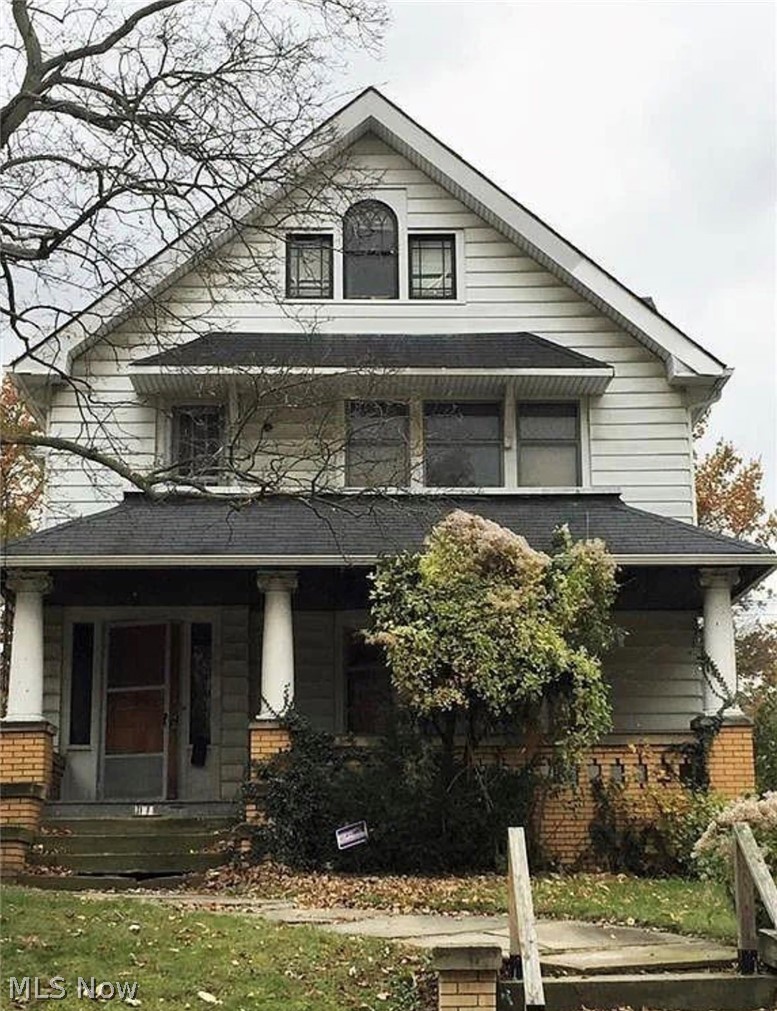 1842 Mannering Road Cleveland OH 44112