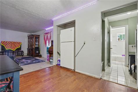1332-1334 Alphada Avenue Akron OH 44310