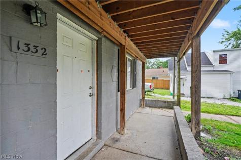 1332-1334 Alphada Avenue Akron OH 44310