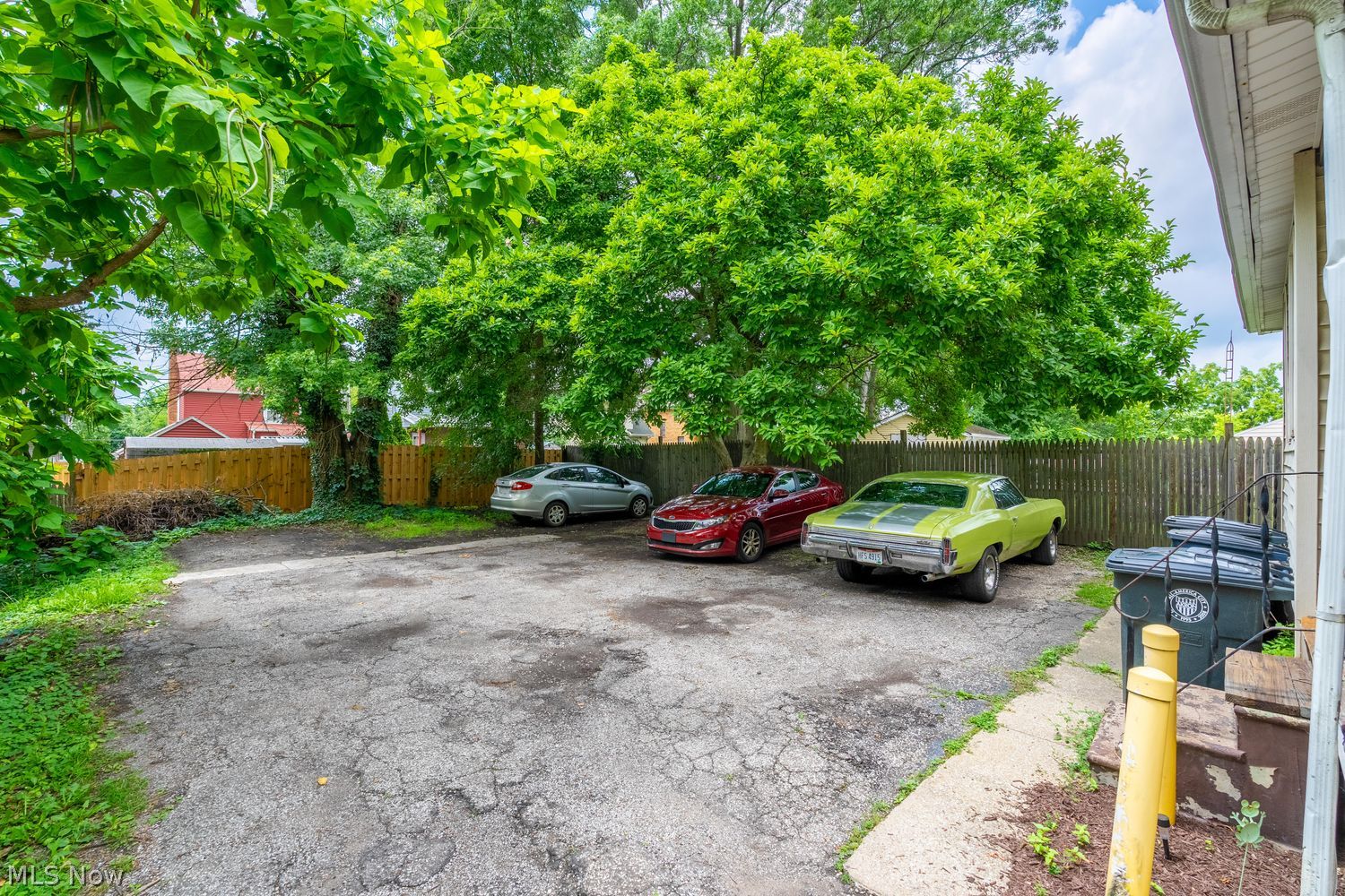 42-44 E Archwood Avenue Akron OH 44301