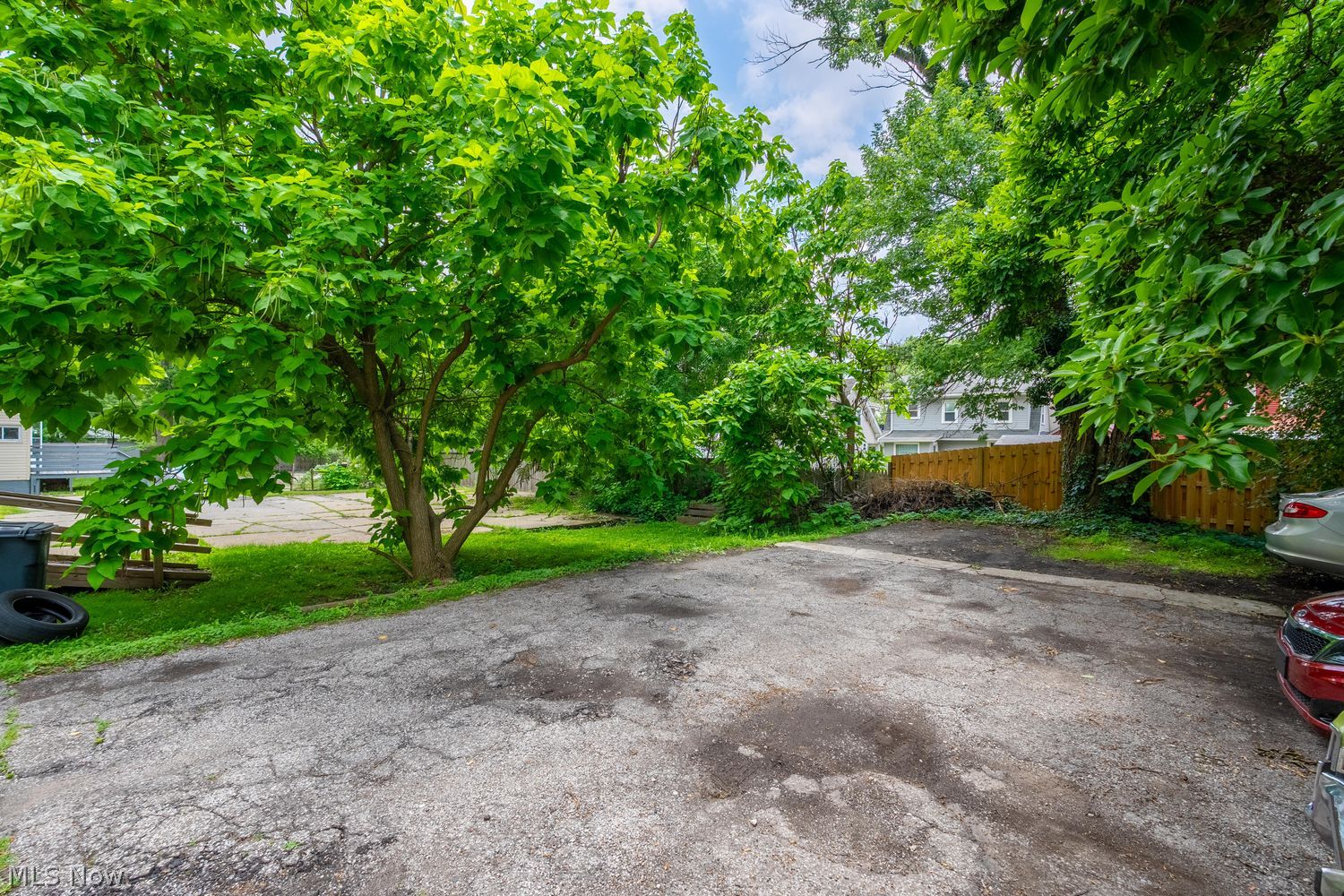 42-44 E Archwood Avenue Akron OH 44301